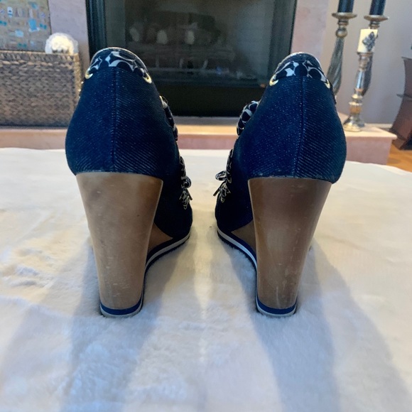 Navy Coach Wedges with Bows - Picture 4 of 11